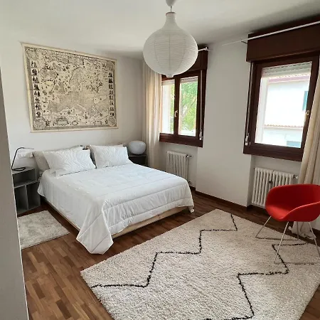 Crestudio Stanza Accogliente Vicino Al Ponte Vecchio Homestay