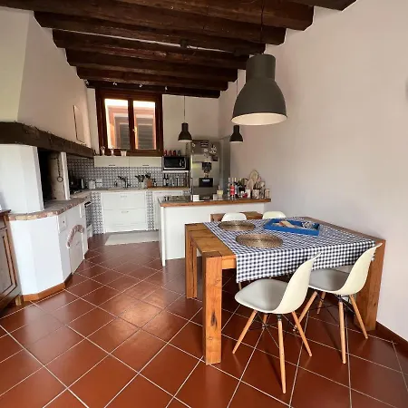 Crestudio Stanza Accogliente Vicino Al Ponte Vecchio Homestay Bassano del Grappa